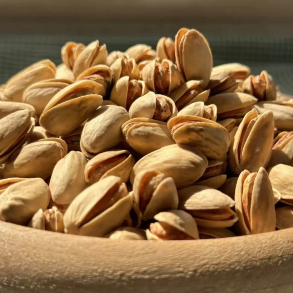 پسته احمد آقایی اعلا