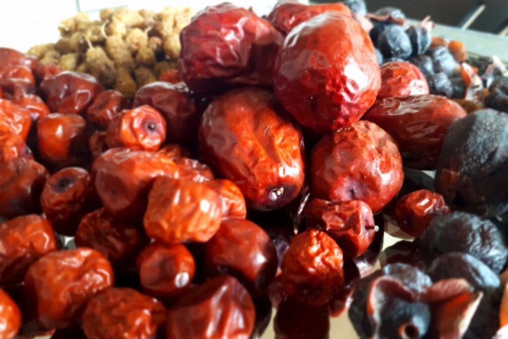انرژی طبیعی و فواید روزانه حبه سنجد